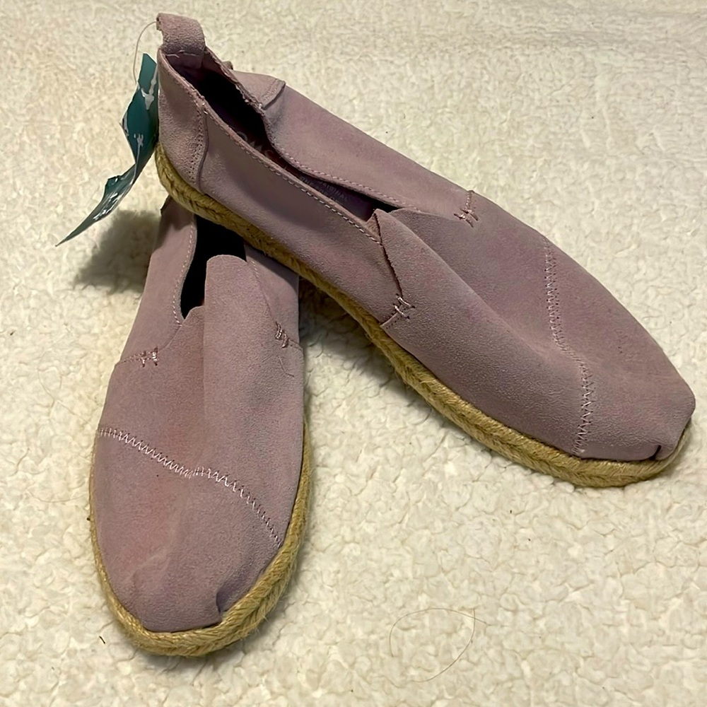 Tom’s Purple Suede Espadrilles Size 8W NWT